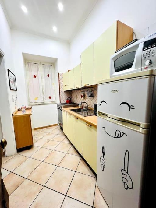Casa Emanuel Apartment เนเปิลส์ ภายนอก รูปภาพ